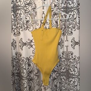 Zara Yellow Ribbed One Shoulder Buckle Body Suit